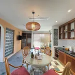 Seahorse Tropical Da Nang Hotel By Haviland